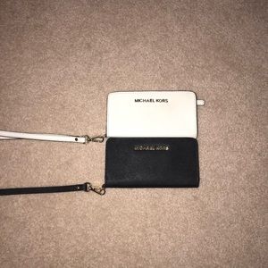 Michael Kors Wrist Wallets